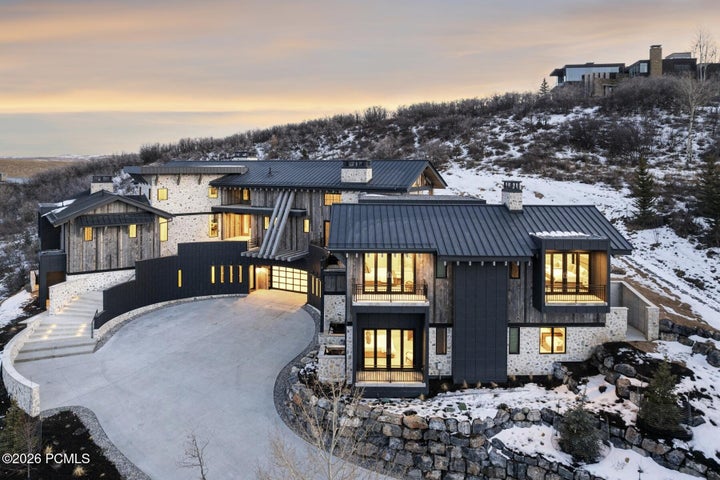 Aerial of 8139 N Sunrise Loop in Promontory
